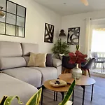 Апартаменти Denia, Primera Linea De Playa *
